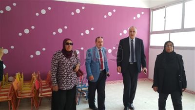 مدير تعليم القاهرة يتفقد مدارس حلوان لمتابعة استعدادات الدراسة (صور)