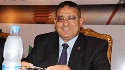 خبير اقتصادي: هبوط سعر الدولار لـ 11 جنيها قريبا