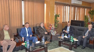 بنك قناة السويس يمول مشروعات خدمية في الإسماعيلية (صور)