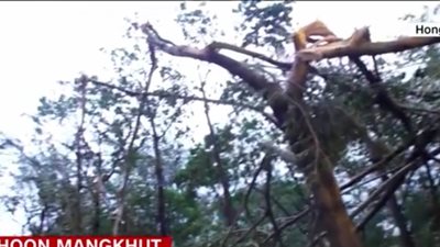 إجلاء 3 ملايين شخص جنوبي الصين بسبب إعصار مانجخوت (فيديو)