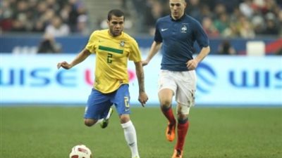 فرنسا تواجه البرازيل والأوروجواى وديًا يونيو المقبل