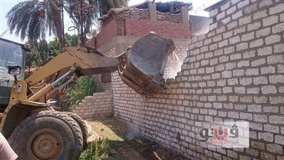 إزالة 21 حالة تعد على مساحة فدان وقيراطين في سوهاج