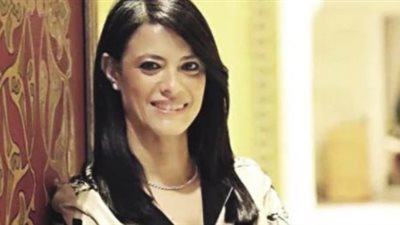 وزيرة السياحة تغادر لأمريكا لإنهاء إجراءات عملها بالبنك الدولي.. غدا