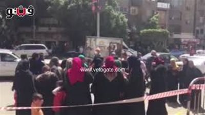 زغاريد أمام لجنة وزير التعليم في الدقي (فيديو)