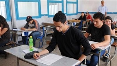 ماراثون الثانوية ينطلق.. لجان «الأكابر» بأسيوط ترفع شعار: «عندنا ممكن تدخل طب من أدبي».. 35 طالب منهم أبناء ضباط يحولون أوراقهم للجان الغش.. الخصومات الثأرية بمنفلوط والقوصية تحسم 