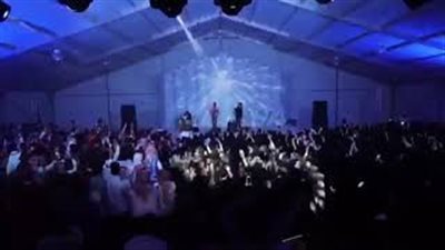 فتيات يرددن أغنية مصرية في مهرجان بالسعودية (فيديو)