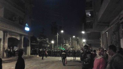 قوات الأمن تطلق قنابل الغاز على متظاهرى الشرقية