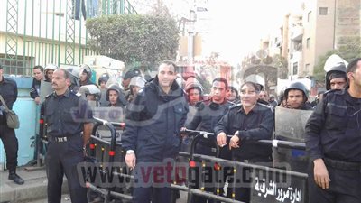 هدنة بين الأمن والمتظاهرين بمحيط محافظة الشرقية