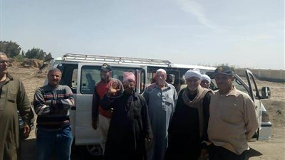 ميكروبصات تنقل فلاحي جنوب بورسعيد للجان بالمناصرة (صور)