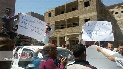 مدير أمن قنا ينتقل إلى موقع تظاهرات الأقباط بشارع الشيخ محسن