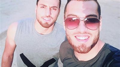 «عمر» سموحة لشقيقه «بسام» الطلائع: «أنت عم الناس وعمي»