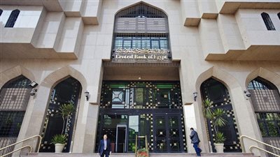 الحكومة تقترض 15.7 مليار جنيه لسد عجز الموازنة العامة.. غدا