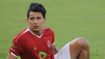 اختبار طبي لثنائي الأهلي لحسم موقفهما أمام الاتحاد