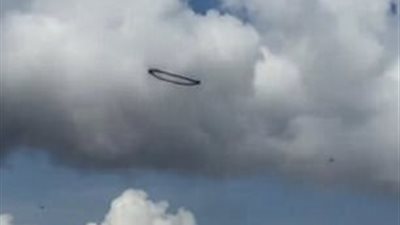 بالفيديو والصور.. حقيقة طبق طائر ظهر أعلى شاطئ صيني