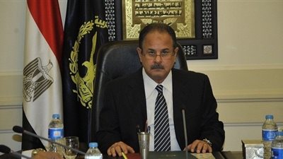 وزير الداخلية يدلي بصوته في مدرسة الشهيد هشام عزيز بمدينة نصر