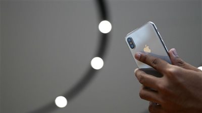 «أيفون» قابل للطي بتصميم مختلف يطلق في عام 2020