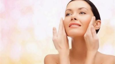 سنفرة الدقيق والنشا للحصول على بشرة نضرة