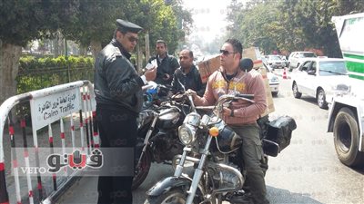 بالصور.. حملات مرورية بالزمالك لتحقيق الانضباط والسيولة