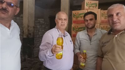 «تموين الدقهلية» سحب ألف كرتونة زيت من التجار لتغير لونها