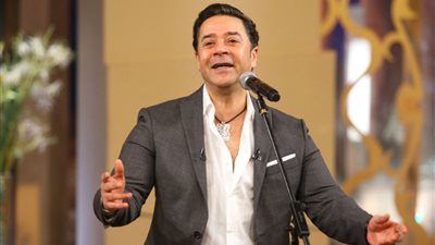 مدحت صالح يحيي حفل «شموس لا تغيب» بدار الأوبرا