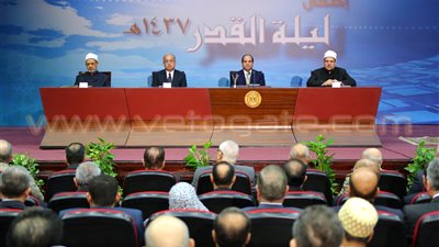 أسبوع رئاسي شاق.. عقد قمة «مصرية– سيراليونية».. السيسي يلتقي وفد الكونجرس.. يبحث مع الحكومة تطوير الري.. إنشاء مجمع ثقافي بالعاصمة الإدارية.. يشارك في احتفالية «ليلة القدر» وإفطار 