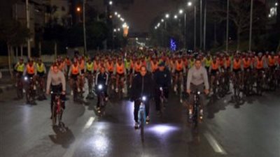 السيسي يتجول بالدراجات مع طلاب أكاديمية الشرطة