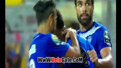 بالفيديو.. سموحة يتقدم على الهلال الأبيض في الشوط الأول