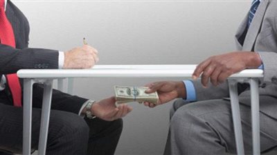 الرقابة الإدارية تضبط 5 مسئولين بـ«بتروجت والمصرية للاتصالات» لتقاضيهم رشوة