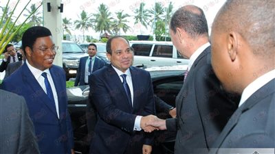 رئيس تنزانيا يقيم مأدبة عشاء تكريما للسيسي والوفد المرافق له