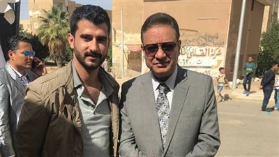 كرم جبر يدلي بصوته في الانتخابات الرئاسية بالتجمع الخامس (صور)