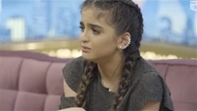 بالفيديو.. لحظة بكاء حلا الترك على الهواء.. ووالدها: «حمارة وبنت 66 حمارة»