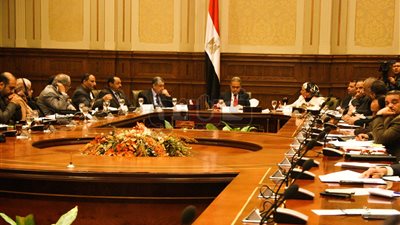 وزير الكهرباء: «من بكره رسوم النظافة للمحليات بشكل كامل» (فيديو)