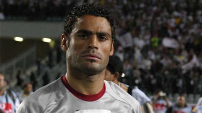 «منصف» إنبي يستغل تأجيل لقاء الأهلي بأداء العمرة