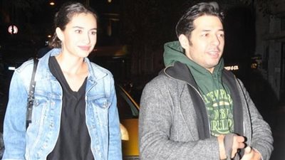 بالصور.. فنانة تركية تخون حبيبها مع ممثل مشهور