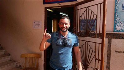 هانى سلامة يدلى بصوته في الانتخابات الرئاسية