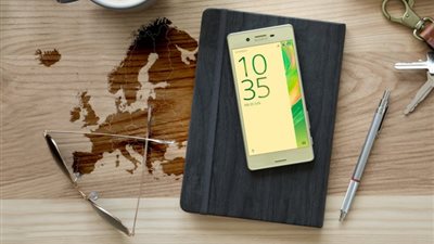 احصل على هاتف سوني Xperia X مع بطاقة 128GB بـ4 آلاف جنيه