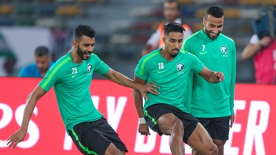 بالأرقام.. السعودية تتفوق تاريخيا على قطر قبل مواجهة الصدارة بأمم آسيا