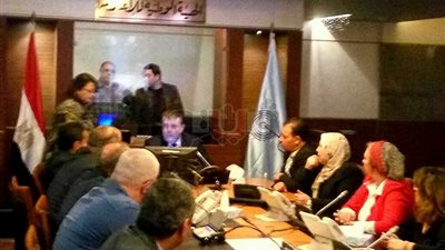 حسين زين يتابع التغطية الإعلامية للانتخابات الرئاسية (صور)