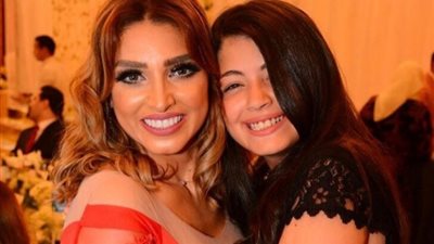 روجينا عن ابنة أحمد زاهر: ست البنات كبرت وبقت عروسة