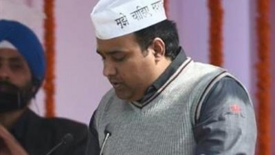 الهند تعتقل وزير المرأة لاغتصابه سيدة أثناء حصولها على بطاقة تموين