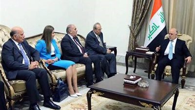 العبادي يبحث مع وفد كردي ملف استفتاء كردستان