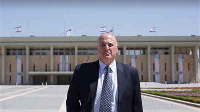 السفير الإسرائيلي يسأل سعد الدين إبراهيم عن أوضاع الانتخابات الرئاسية