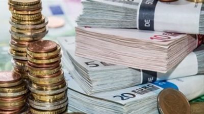 استقرار العائد على أذون الخزانة