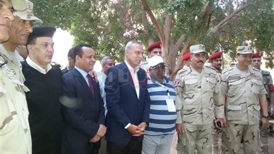 أهالي قنا يستقبلون «الهجان» على أنغام «تسلم الأيادي» (فيديو)