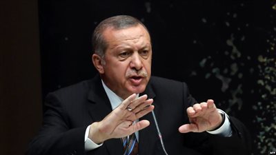 البرلمان التركي يعيد هيكلة القضاء لإحكام قبضة «أردوغان»