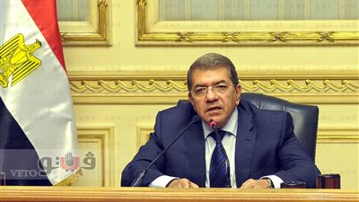 وزير المالية: اعتمادنا على المساعدات «غير مقبول»