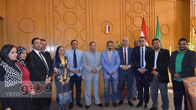 بالفيديو.. محافظ الإسماعيلية يلتقي شباب مؤتمر شرم الشيخ