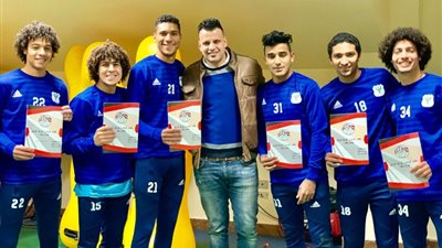 ردا على الزمالك.. المصري يحرر عقود احتراف لـ 8 ناشئين (صور)