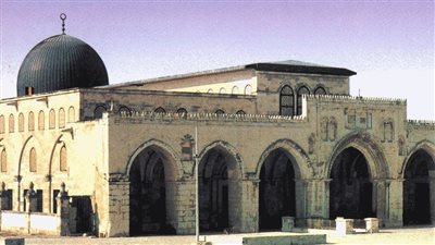 أكثر من 280 ألفًا أدوا الجمعة الأخيرة في المسجد الأقصى