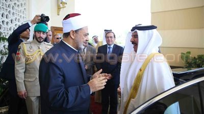 «الطيب» لملك البحرين: ندعم وحدة المملكة ونرفض التدخل في شئونها